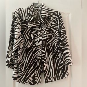 Zenergy by Chico’s Blazer animal print